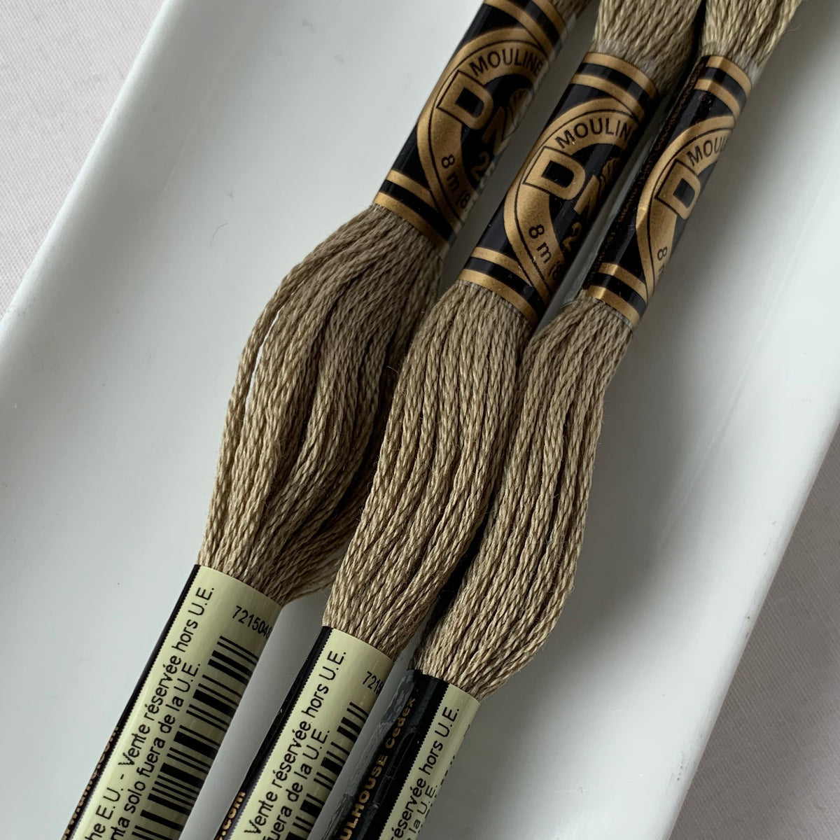 DMC Floss - 3032 Mocha Brown - Medium – Marguerite's Stitchery