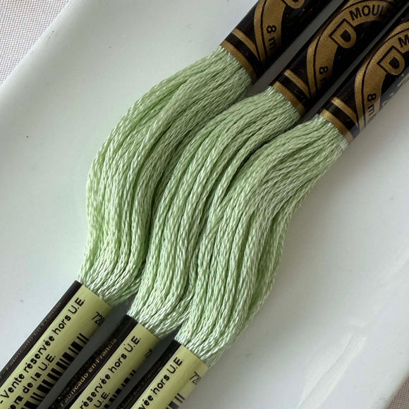 DMC Floss - 369 Very Light Pistachio Green