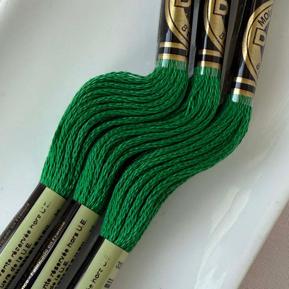 DMC Floss - 909 Very Dark Emerald Green