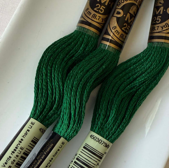 DMC Floss - 3818 Ultra Very Dark Emerald Green