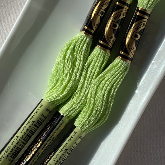 DMC Floss - 15 Apple Green